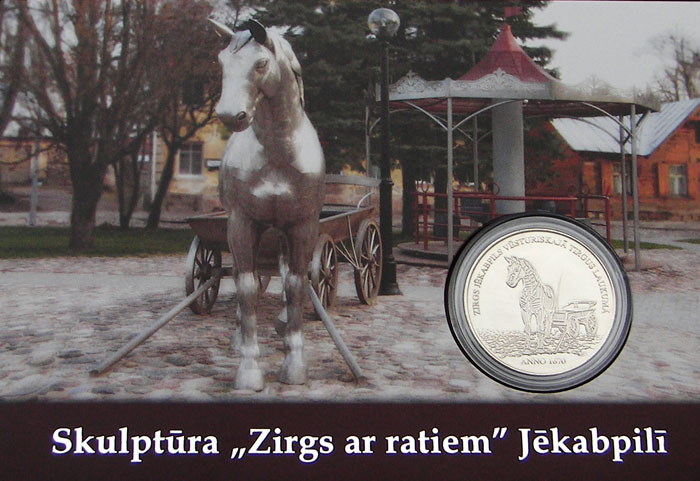 Skulptūra „Zirgs ar ratiem”